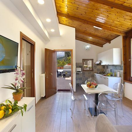Appartamento Degli Ulivi 2 ซานตาเญลโล ภายนอก รูปภาพ