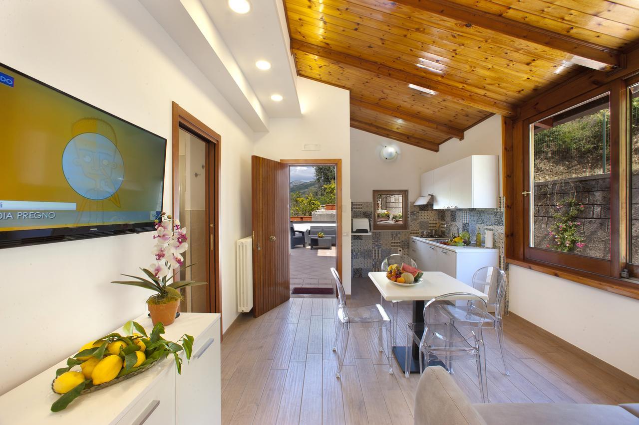 Appartamento Degli Ulivi 2 ซานตาเญลโล ภายนอก รูปภาพ
